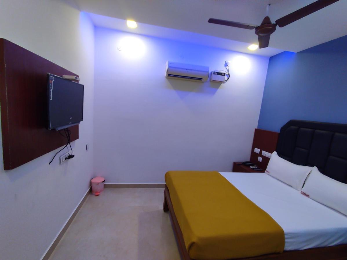 Hotel Db Max Tiruchirappalli Exterior photo